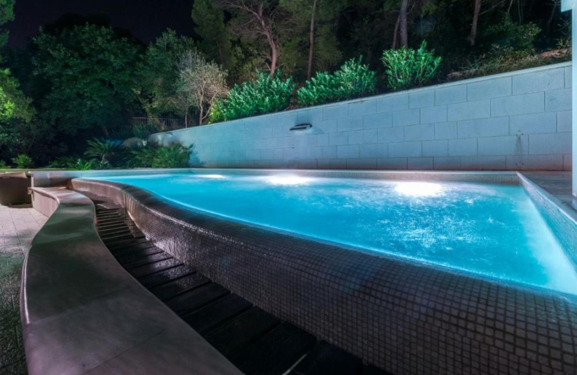 Luxury Villa Dubrovnik With Pool By The Beach Lägenhet Dubrovnik